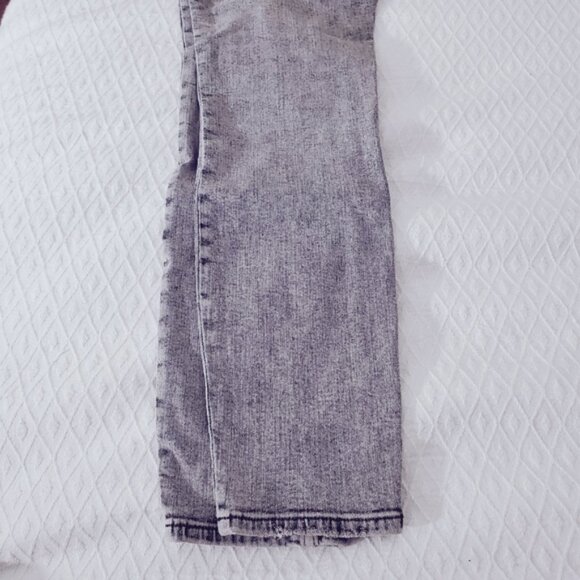 CALVIN KLEIN High Rise Skinny Modern Skinny Jeans- Black-Grey Stone Wash - Picture 16 of 16